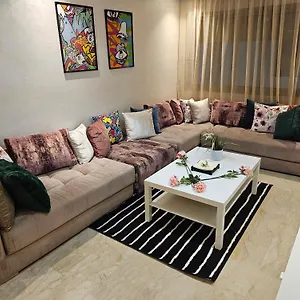 Appartement Luxury Living 3 Bedroom With Beautiful Balcony Space,, Casablanca